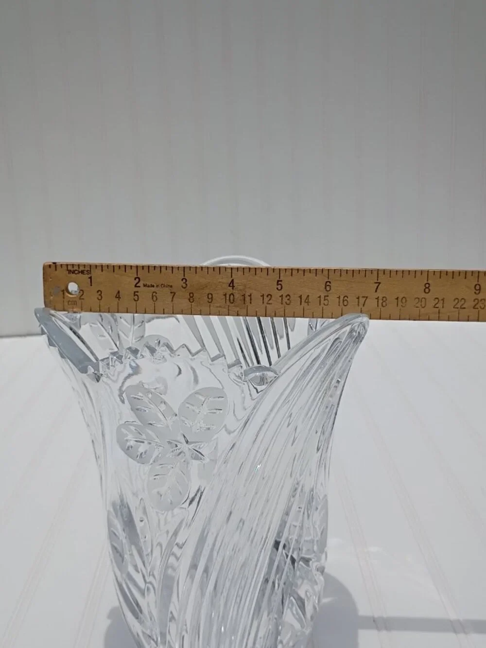 Vintage Heavy Crystal Vase Frosted Leaf Floral Pattern 10